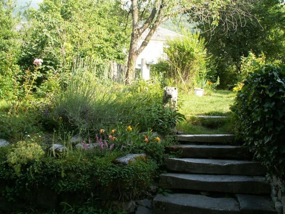 Magnifique Maison De Maitre Du 18E Avec Jardin Luz-Saint-Sauveur Exterior foto